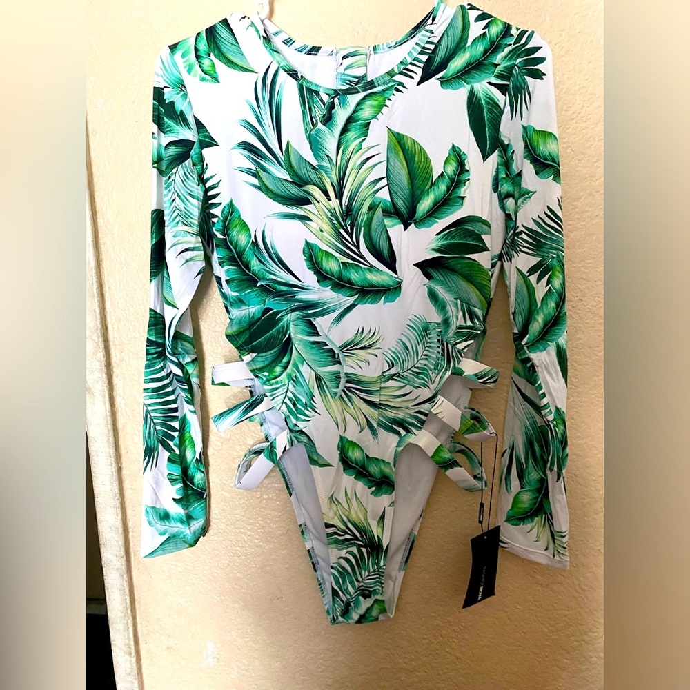 Fashion nova scuba vacation Long Sleeve One Piece Swimwear